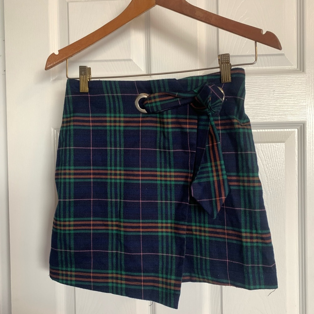 Mini skirt!